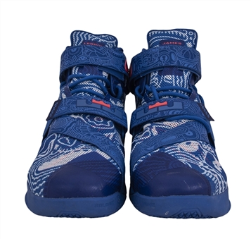2015-16 LeBron James Nike LeBron Soldier IX Sneakers (MEARS)